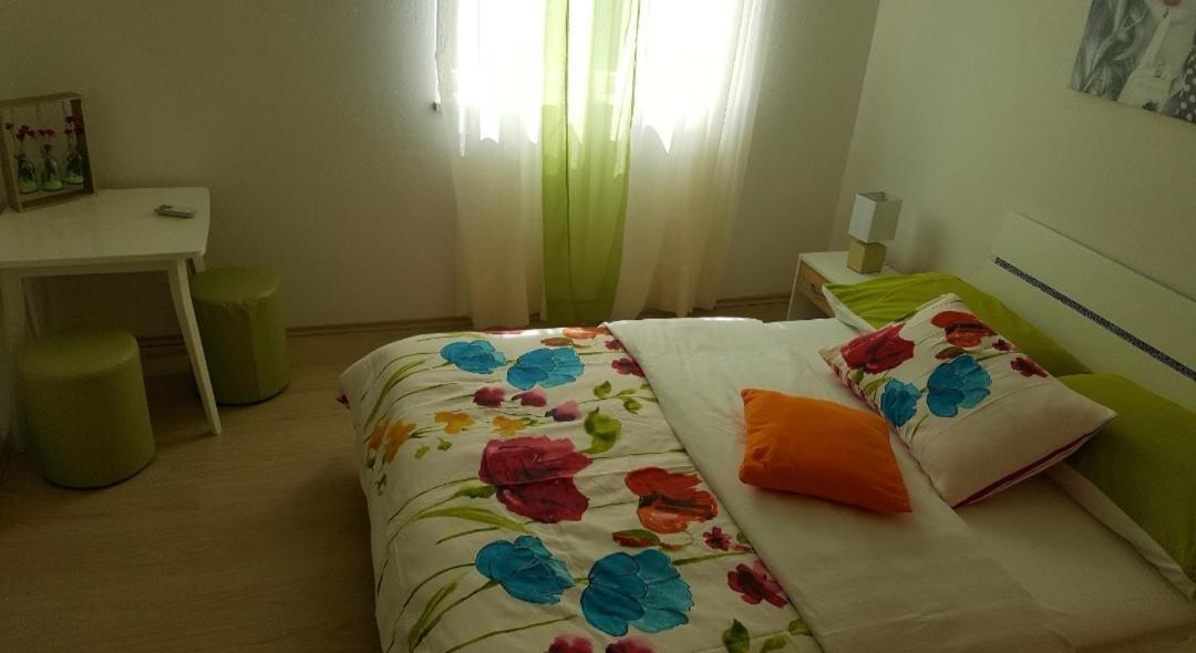 Barko Apartment And Rooms フヴァル エクステリア 写真