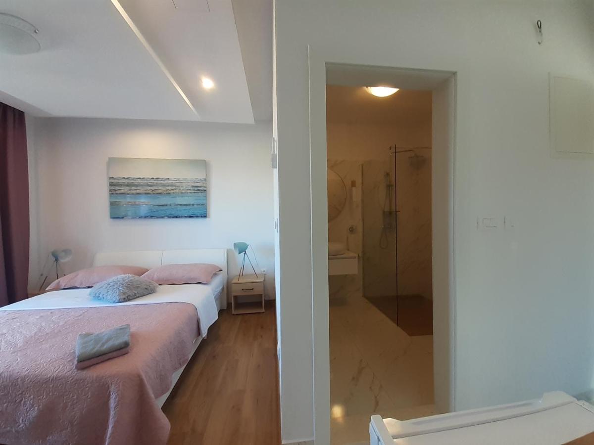 Barko Apartment And Rooms フヴァル エクステリア 写真