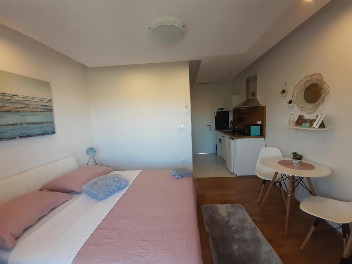 Barko Apartment And Rooms フヴァル エクステリア 写真