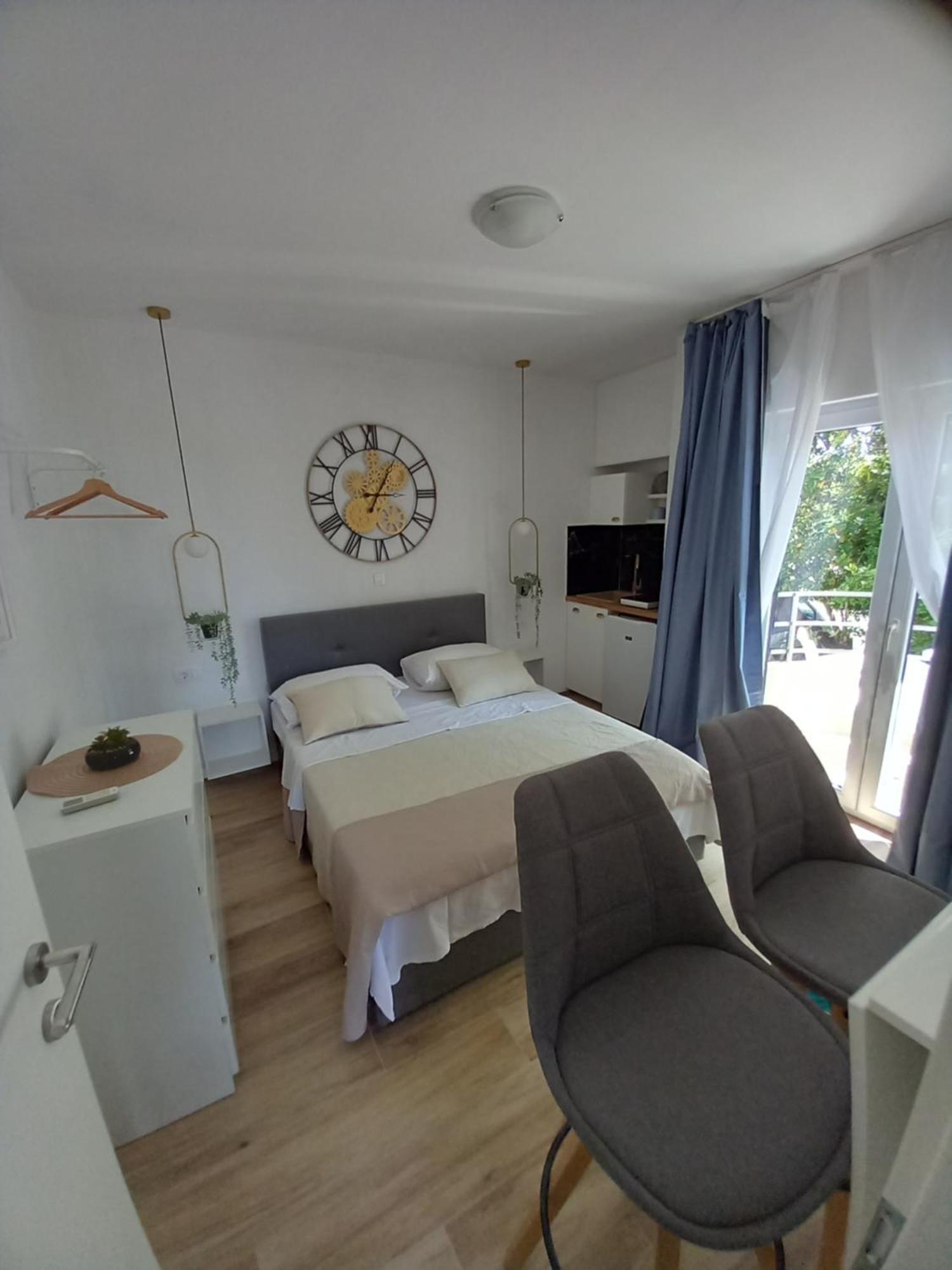 Barko Apartment And Rooms フヴァル エクステリア 写真